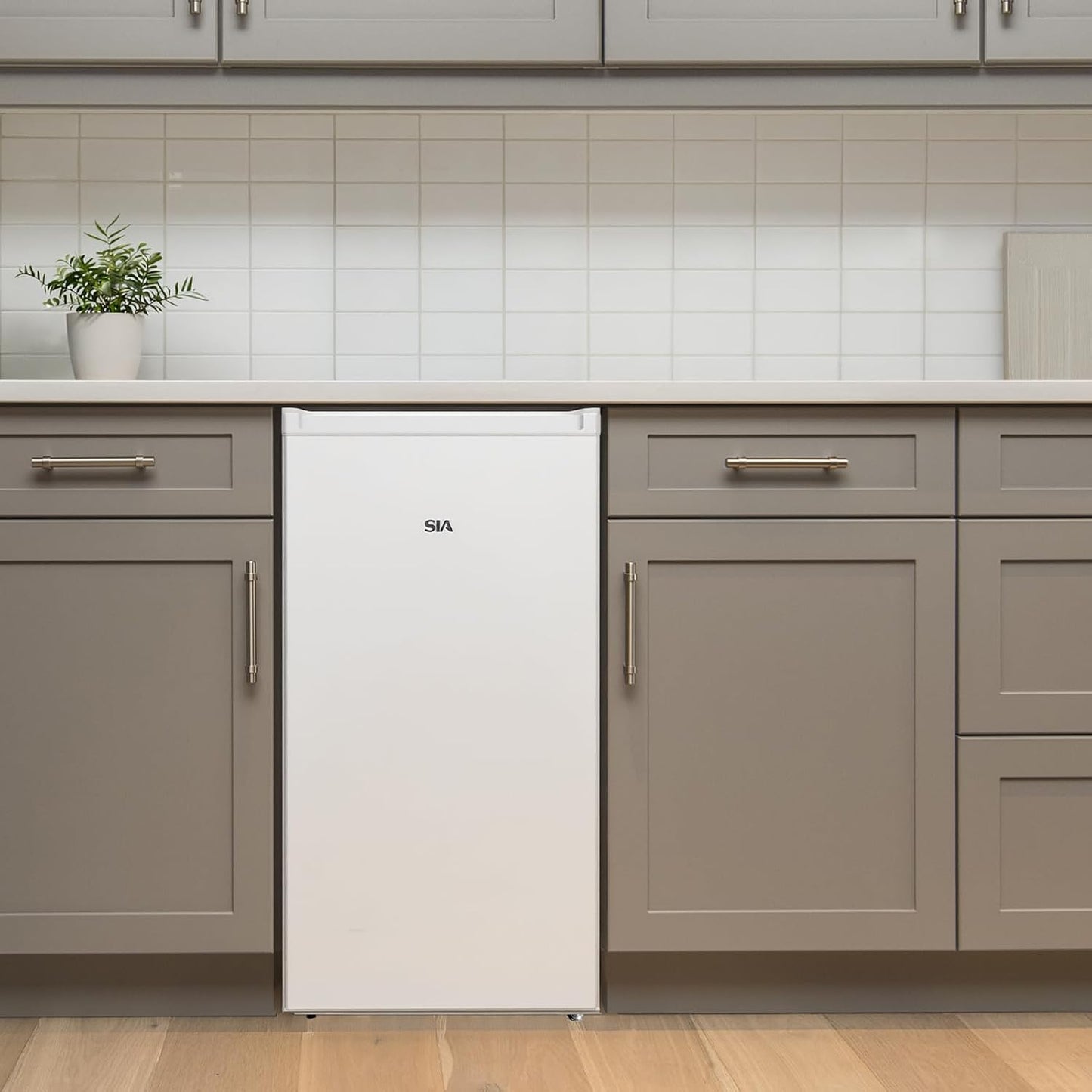 Under Counter Fridge 83L Reversible Door Adjustable Thermostat White