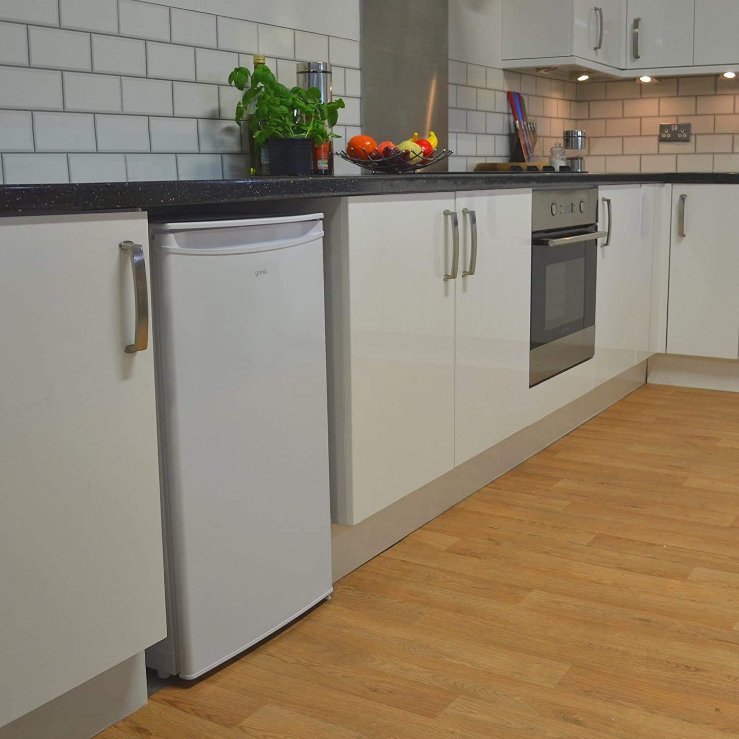 Under Counter Fridge 91L 48cm Chill Box Reversible Door White