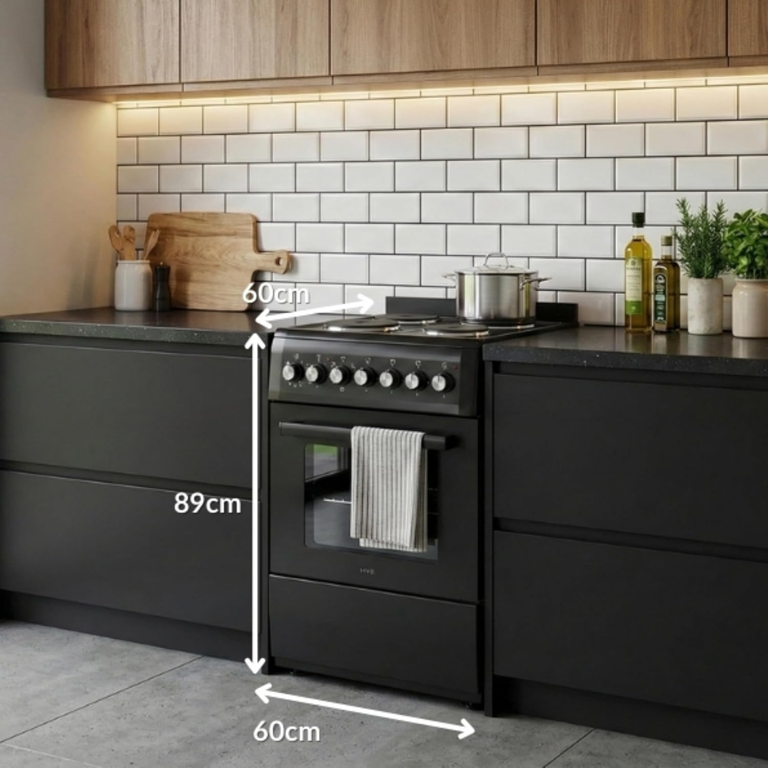Electric Cooker 62L Oven 4 Hotplates Freestanding 60cm Matte Black