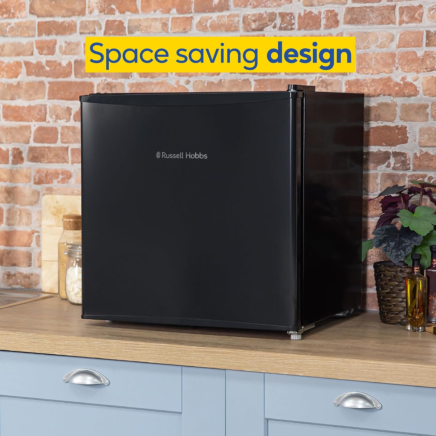 Freestanding Mini Freezer 31L Adjustable Temperature Black Reversible Door