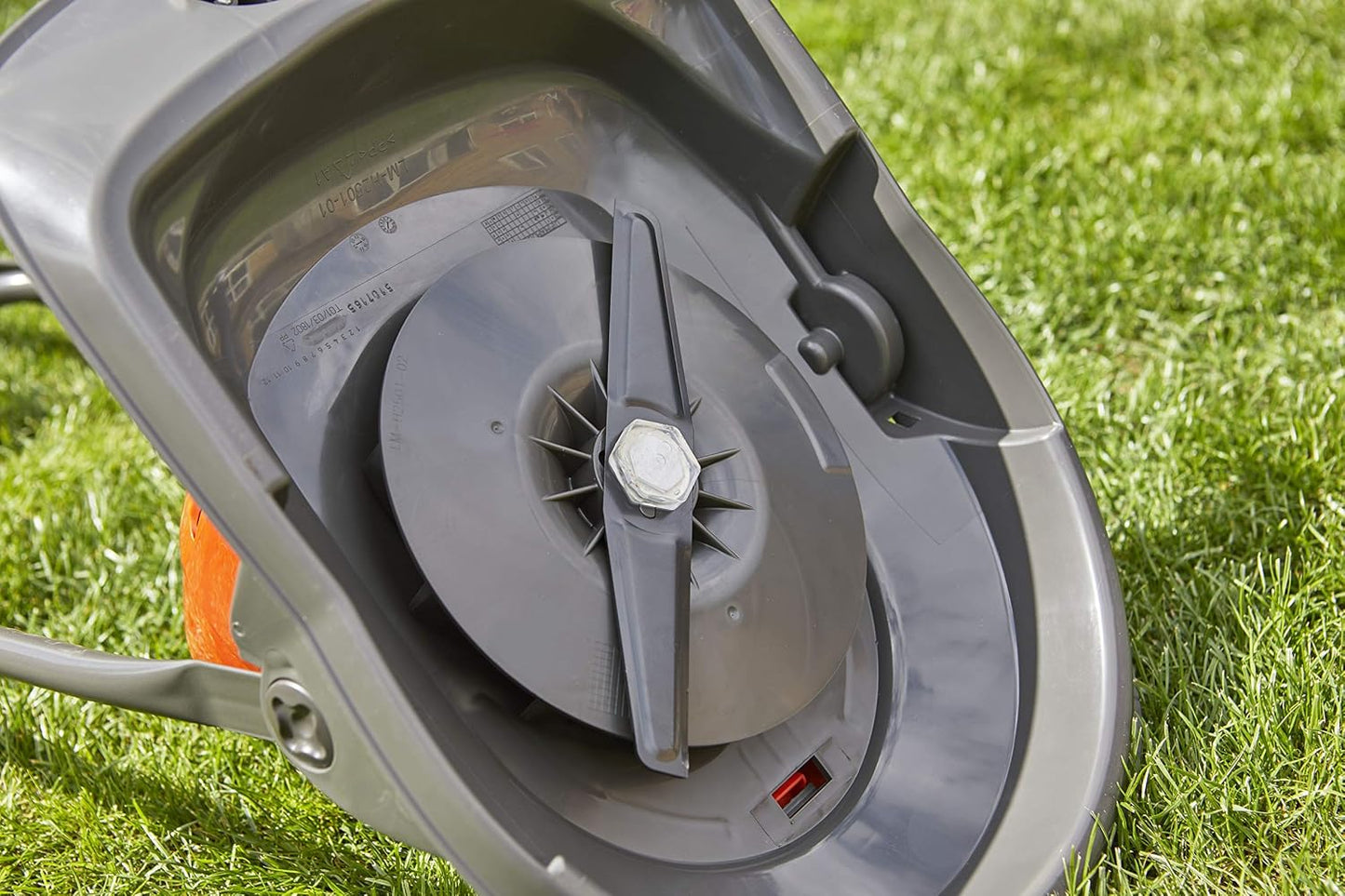 Electric Hover Lawn Mower 1400W 25cm 3 Heights 10m Cable Orange Grey