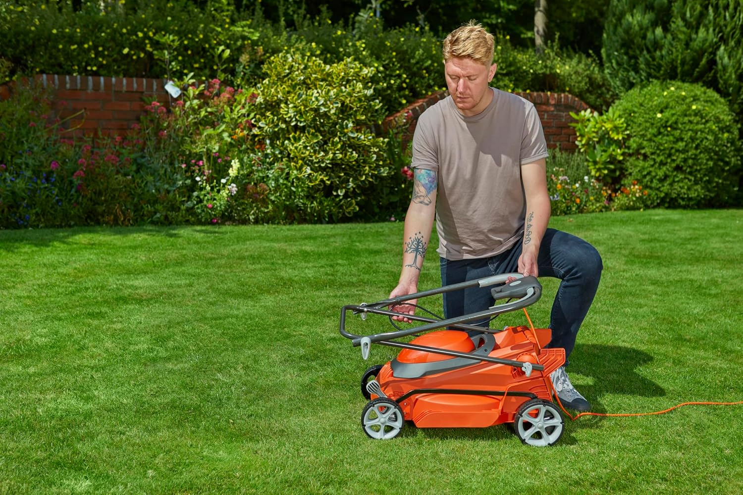 Corded Electric Lawn Mower 1600W 38cm 45L 5 Heights Orange Grey