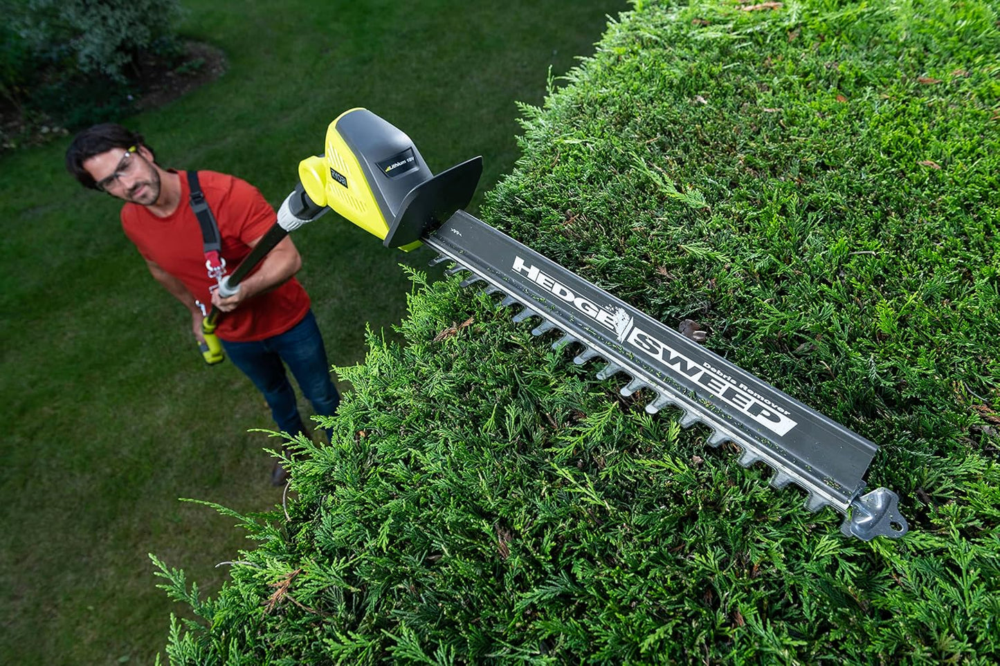 Cordless Pole Hedge Trimmer 45cm 18V ONE+ Diamond-Ground Blade